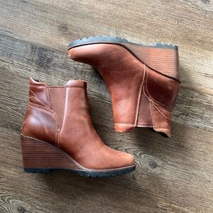 Sorel After hours chelsea boot in brown leather women’s size 8.5m